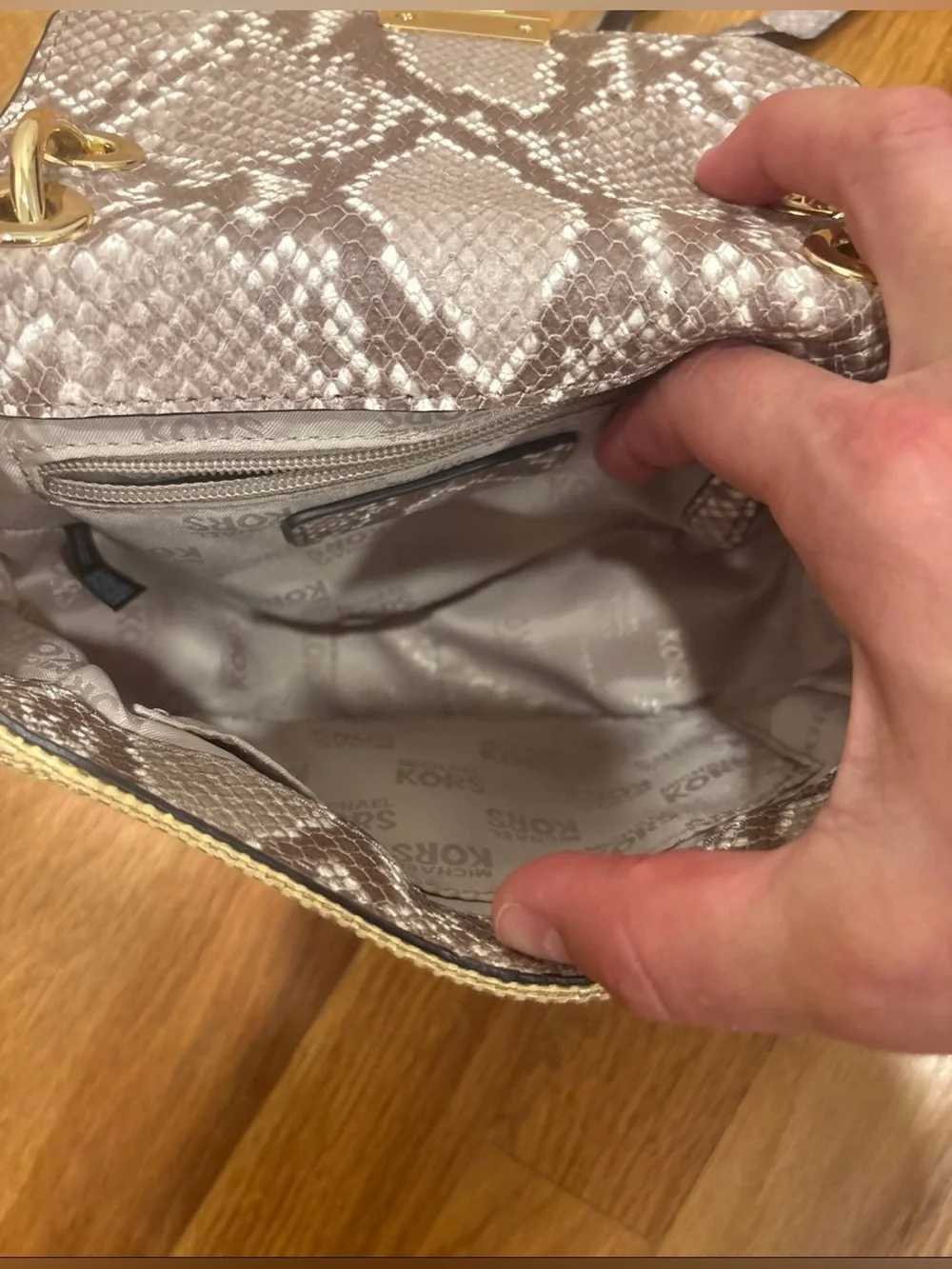 Michael Kors Cecelia Crossbody Bag